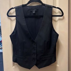 Black express vest